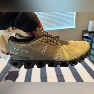 On Running Men's Cloud Sneaker in Olive/Black Mens 10.5